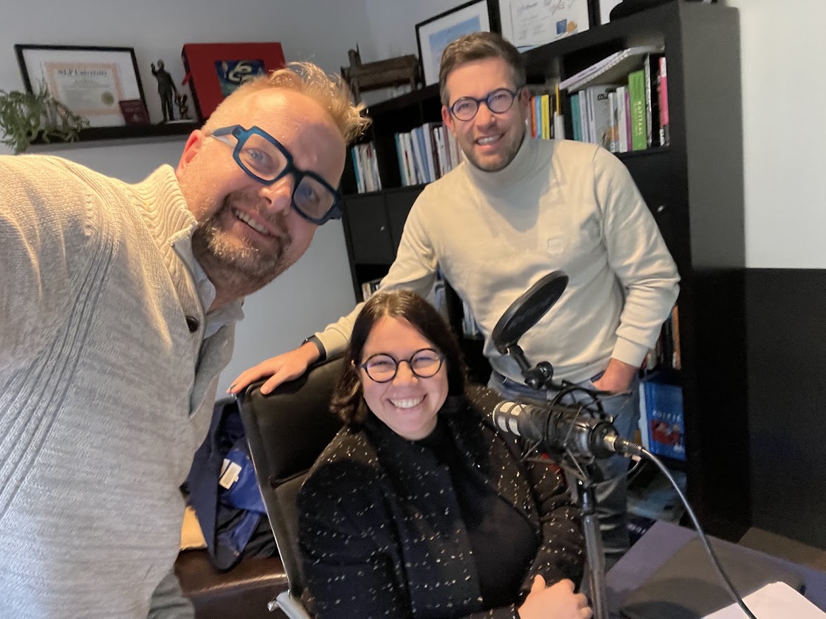 Co-host visuele podcast Karl Mortier